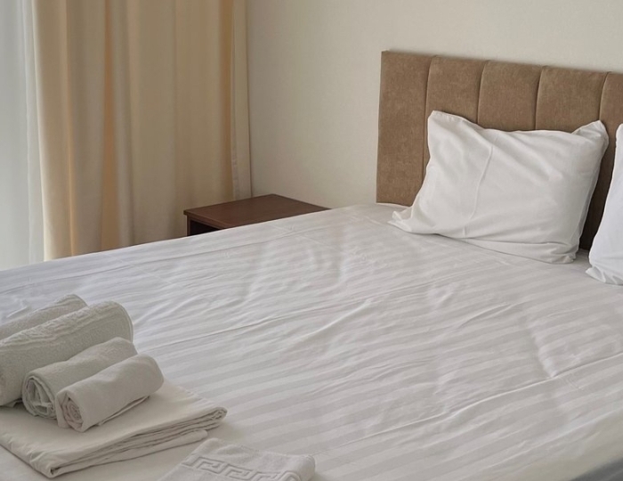 Стандарт 2-местный 1-комнатный, без балкона, вид на горы/двор - Гранд отель «Россия» Гудаута