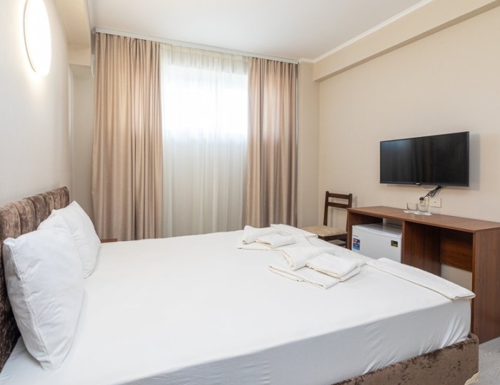 Эконом 2-местный 1-комнатный DBL, без балкона - Гранд отель «Россия» Гудаута